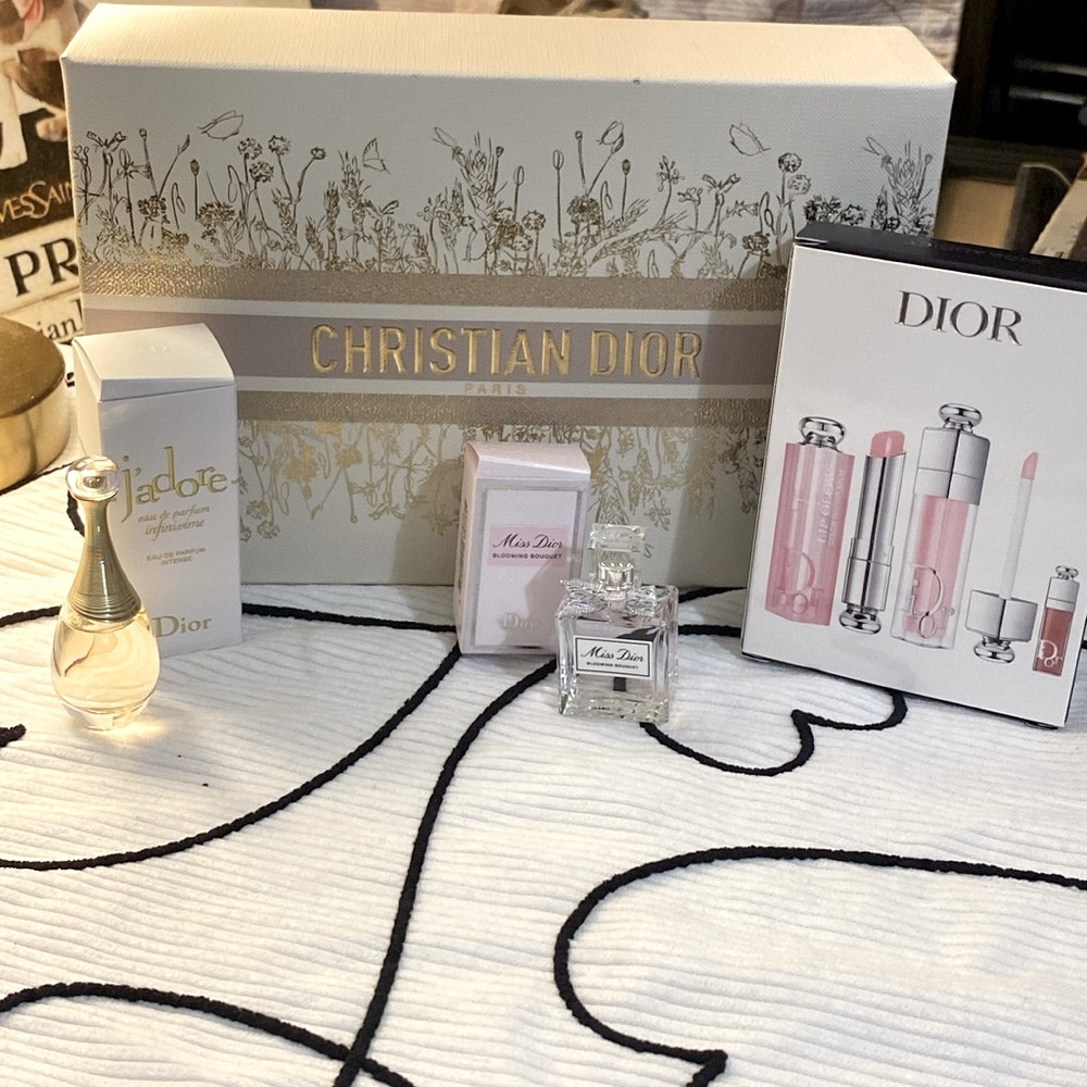 DIOR ADDICT Lip Essentials Bundle Set